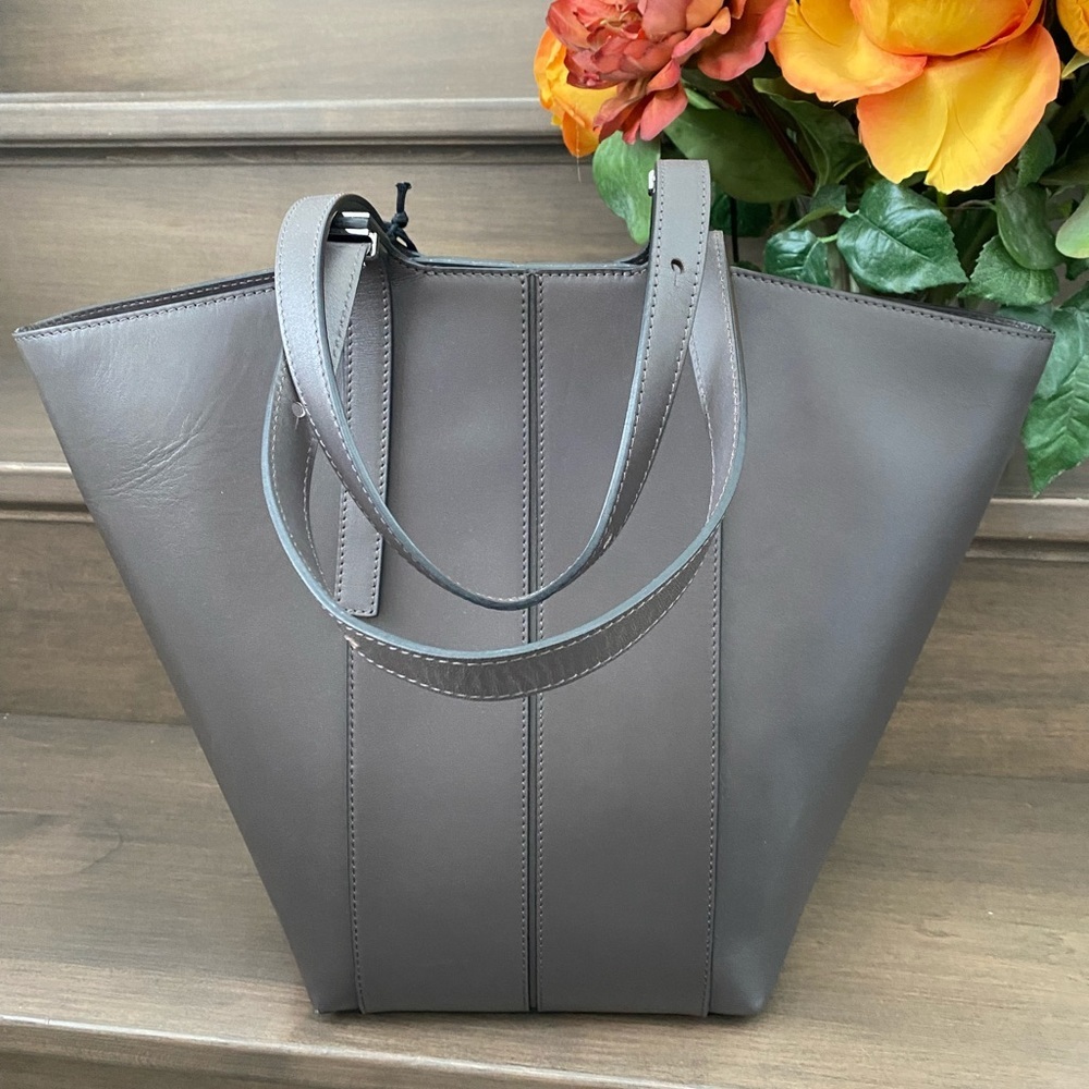 Gianni Chiarini toe bag/ brand new/ made in Italy 👜 Host Pick - Picture 4 of 11